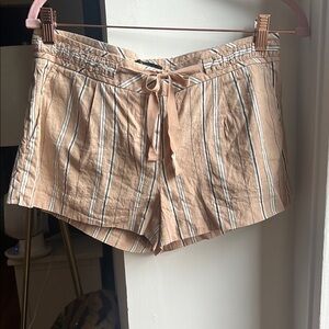 *LIKE NEW* BCBGMaxAzria High Waist Tan‎ and White Shorts